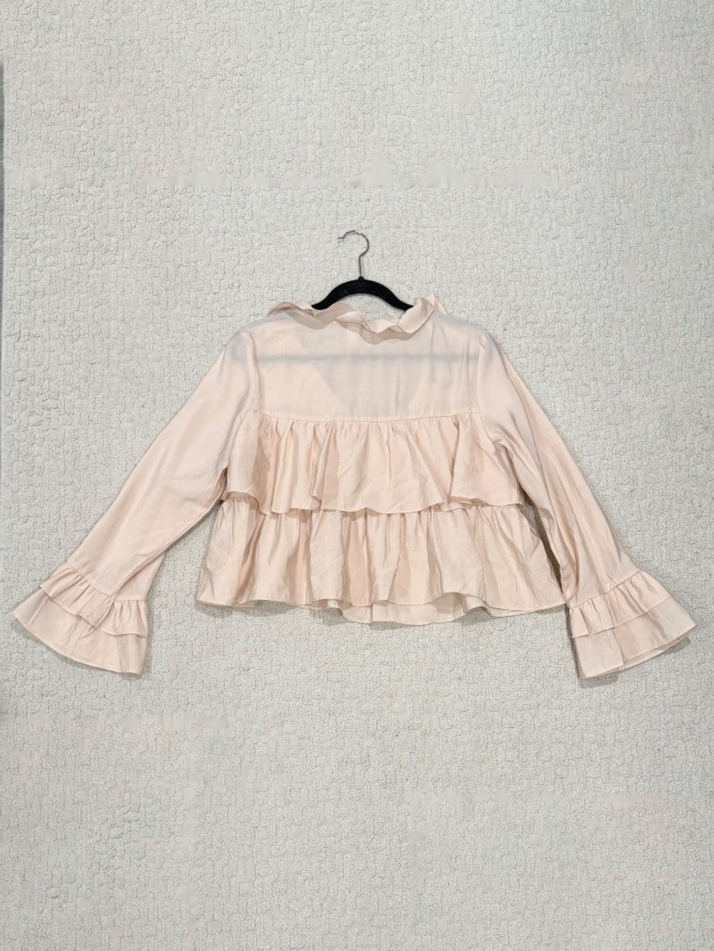 H&M Ruffle Blouse Size Medium - Picture 5 of 5
